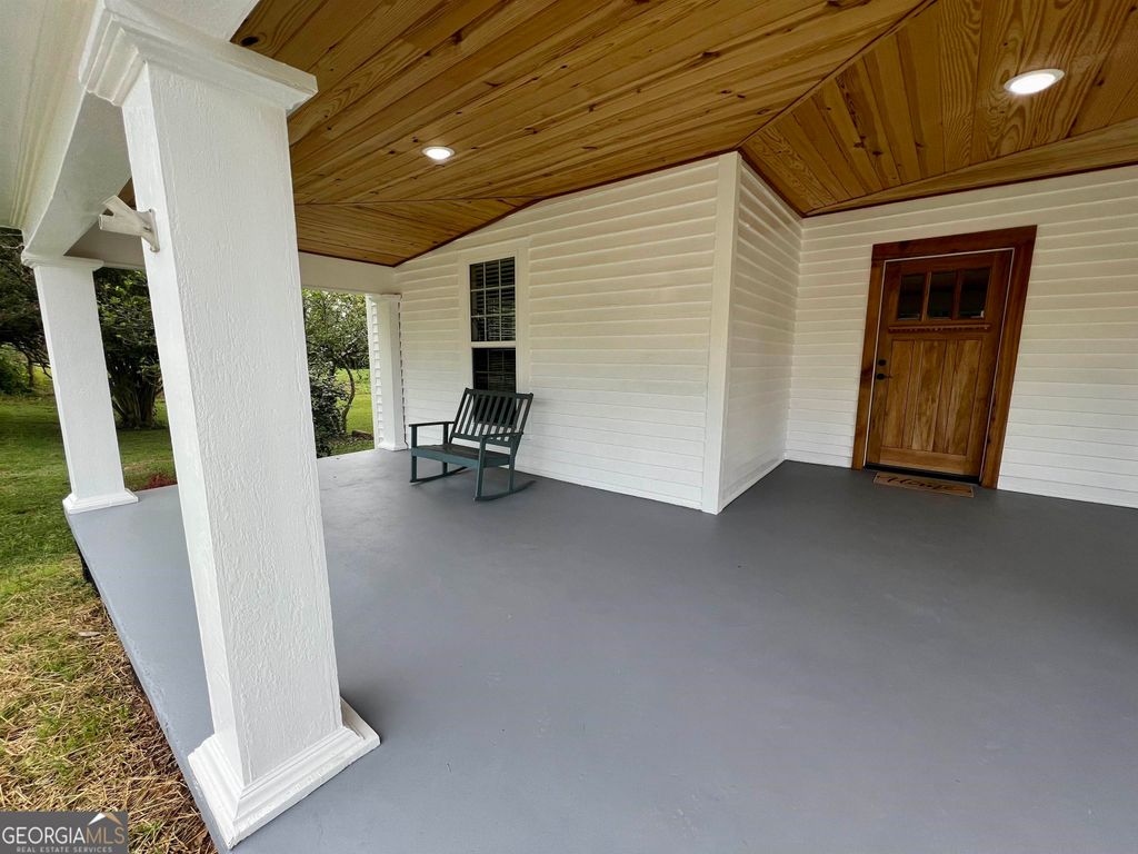 Photo of 277 Newnan St, Franklin, GA 30217 (MLS # 10768484)