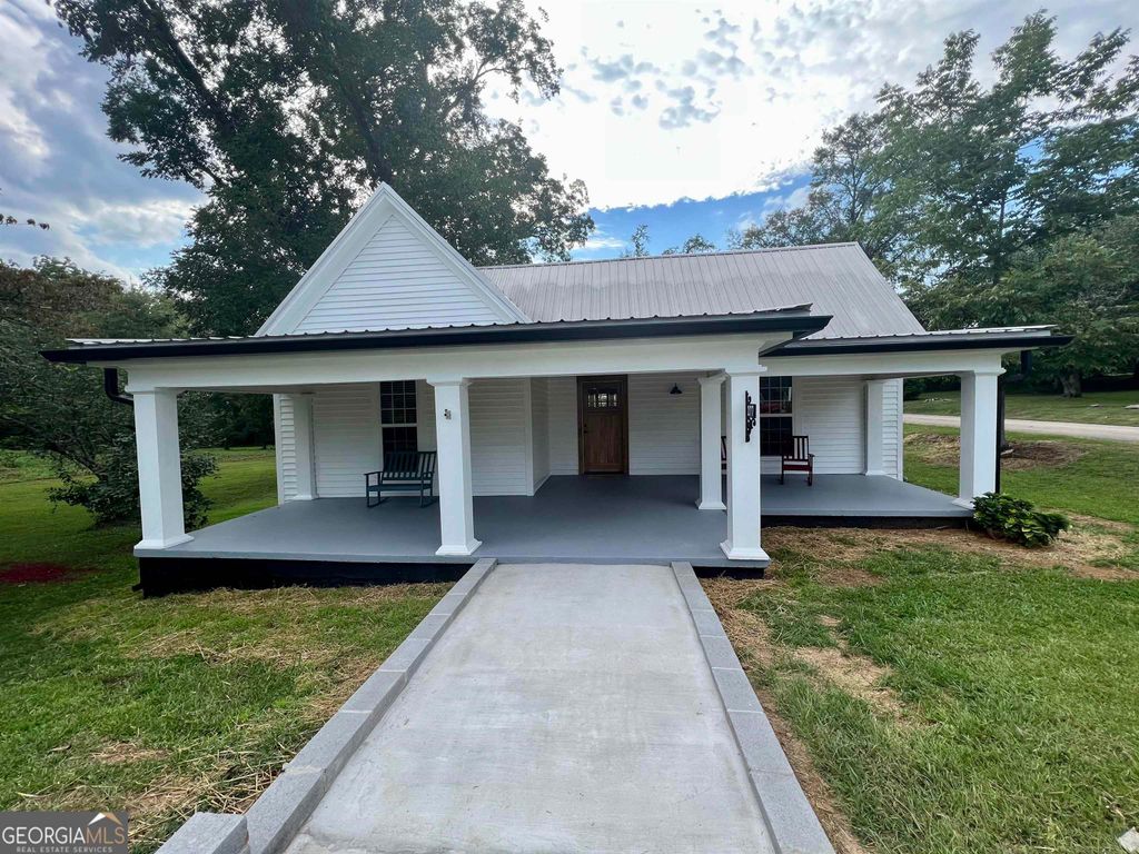 Photo of 277 Newnan St, Franklin, GA 30217 (MLS # 10768484)