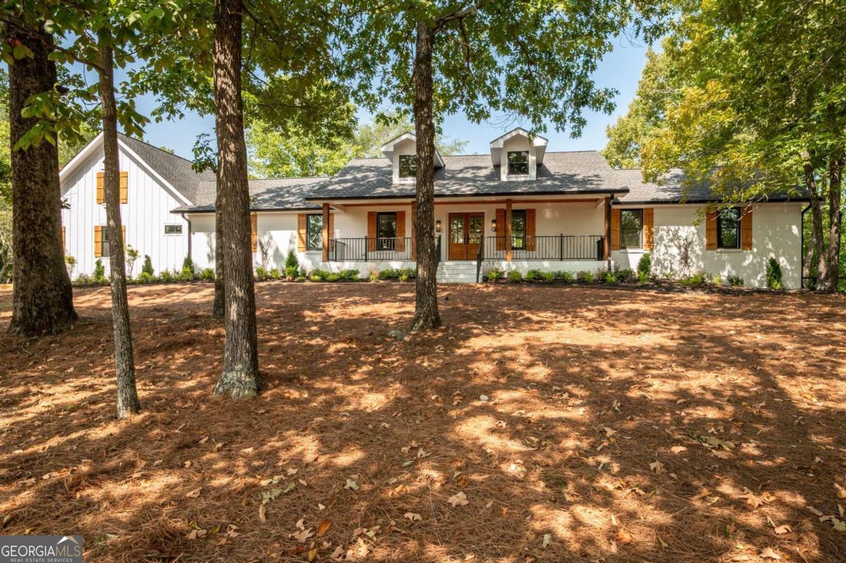200 Williams LN