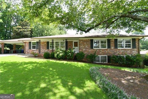 Photo of 2877 Cartwright Drive, Decatur, GA 30033 (MLS # 10667487)