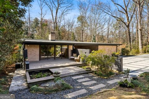 Photo of 3760 Narmore Drive NE, Atlanta, GA 30319 (MLS # 10694664)