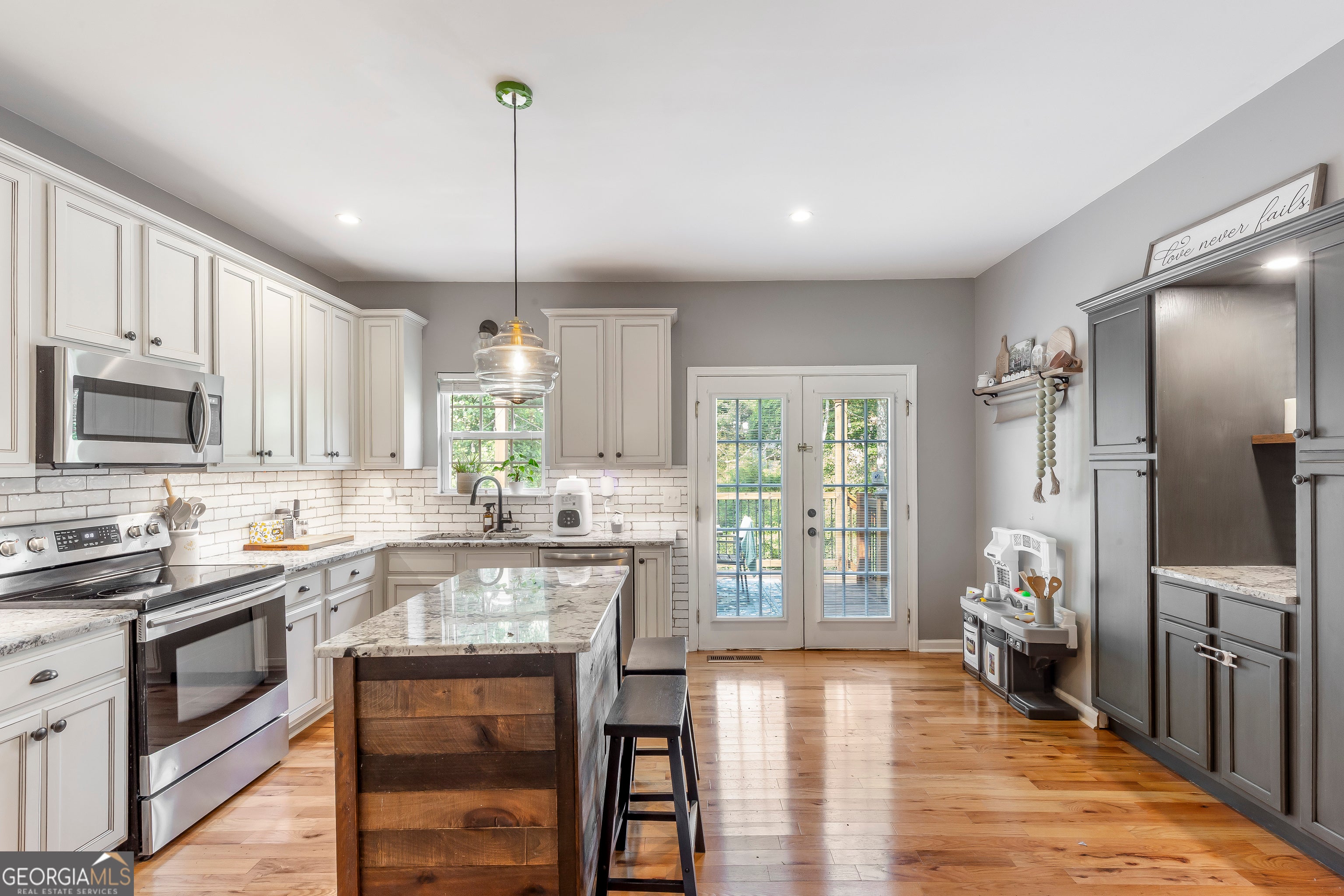 9107 Grampian CT