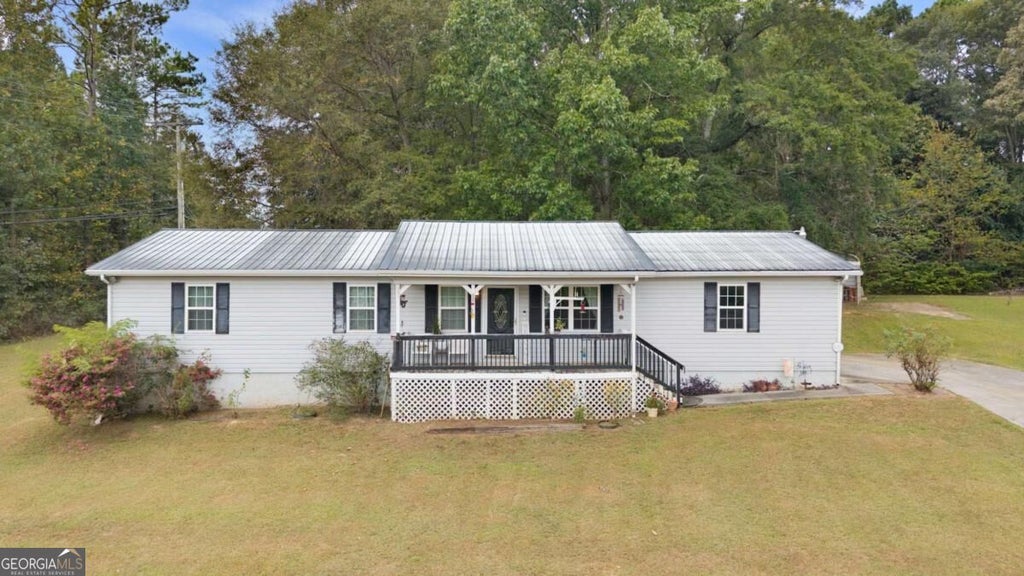Photo of 106 Webb Drive NE, Calhoun, GA 30701 (MLS # 10868279)