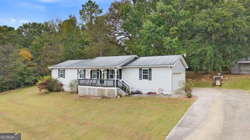Photo of 106 Webb Drive NE, Calhoun, GA 30701 (MLS # 10868279)