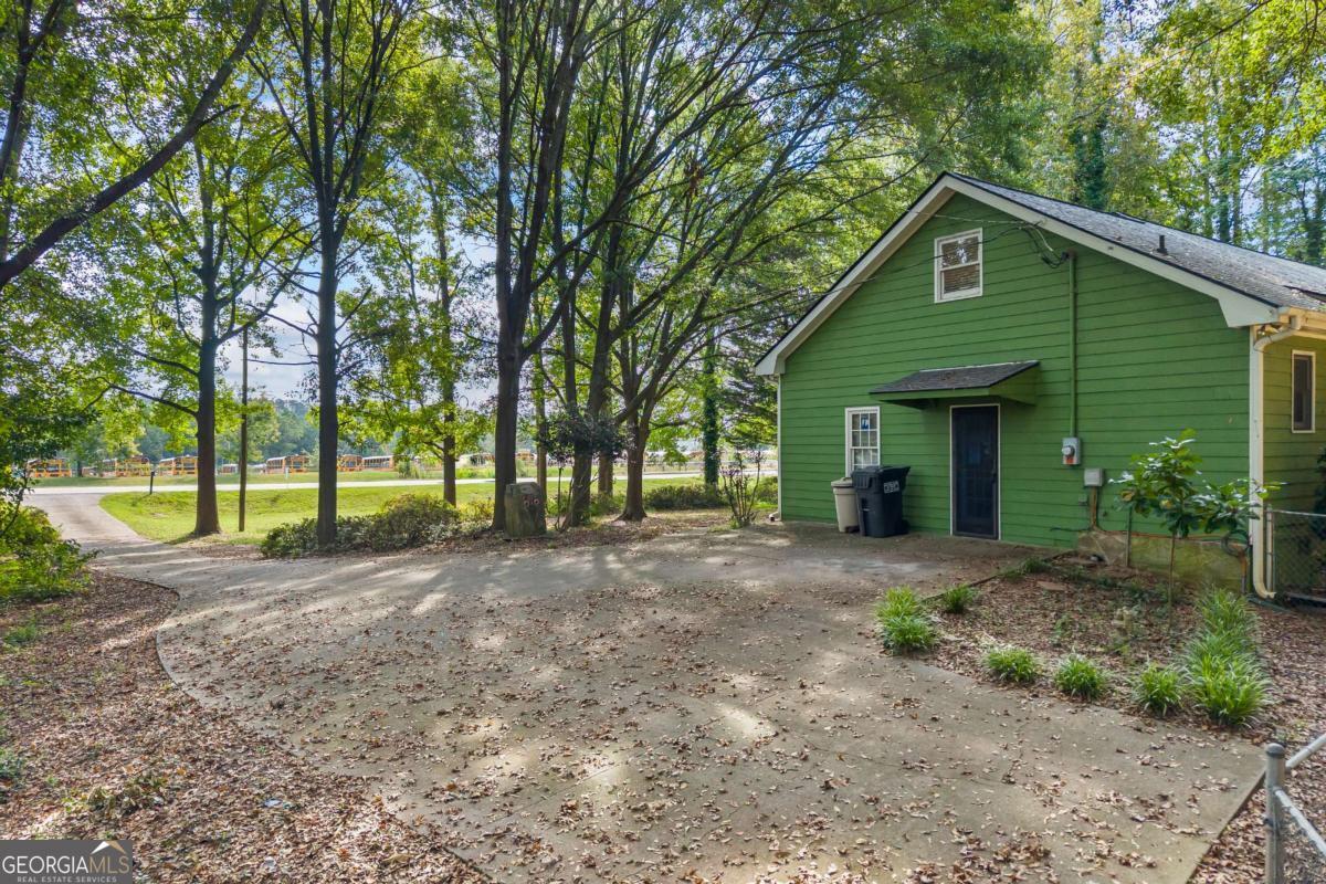 814 Jack Neely RD