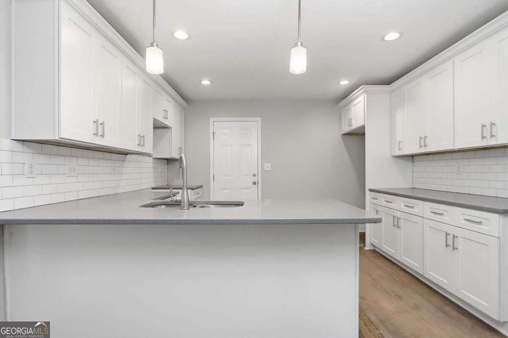 Photo of 1633 Pine Glen Circle, Decatur, GA 30035 (MLS # 10832861)