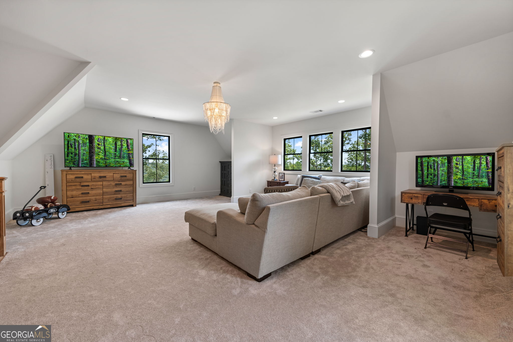 470 Old Orchard Rd, Ellijay, GA, 30536, USA, 4 Bedrooms Bedrooms, ,3 BathroomsBathrooms,Residential,Active,470 Old Orchard Rd,10818576