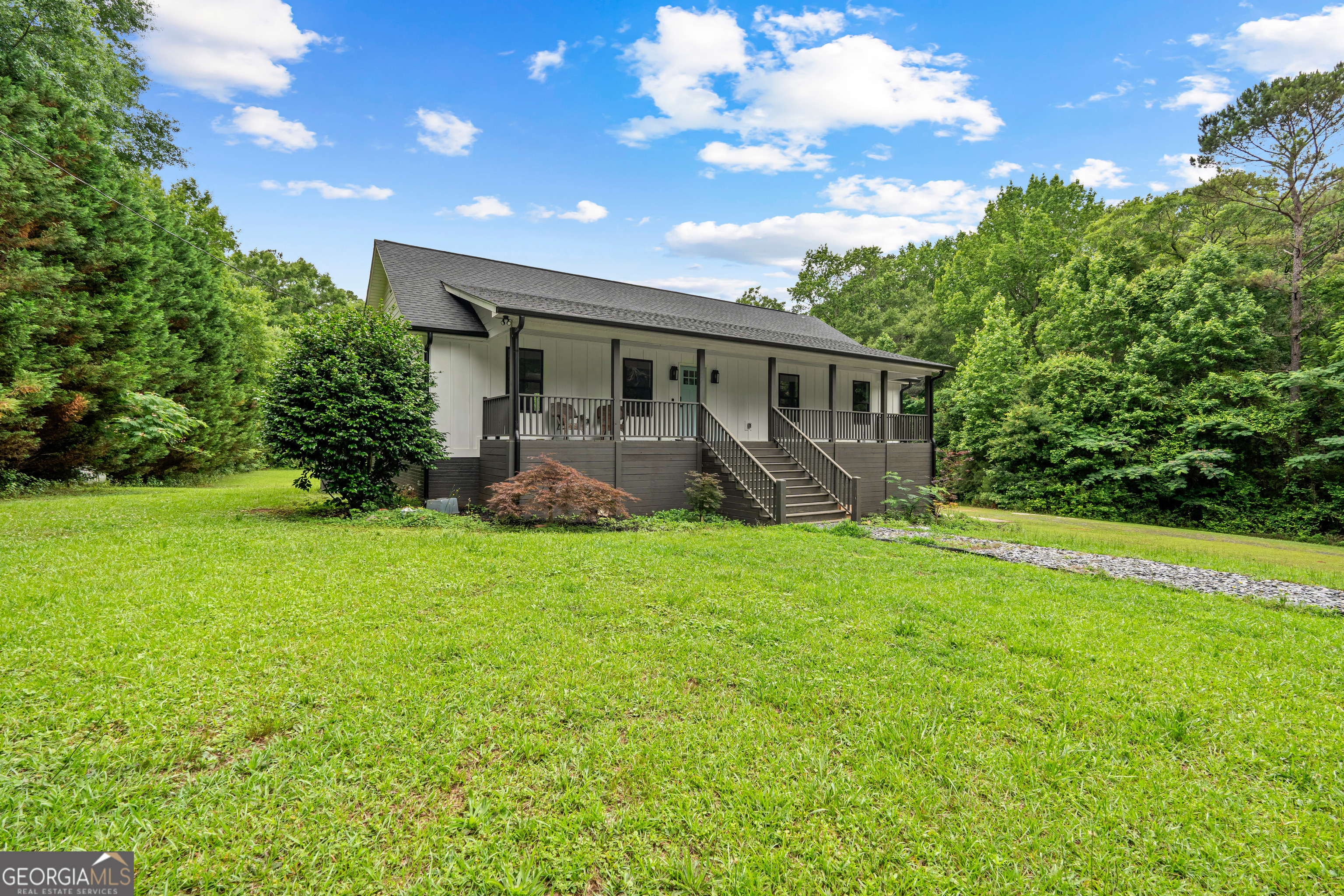 65 Pine DR