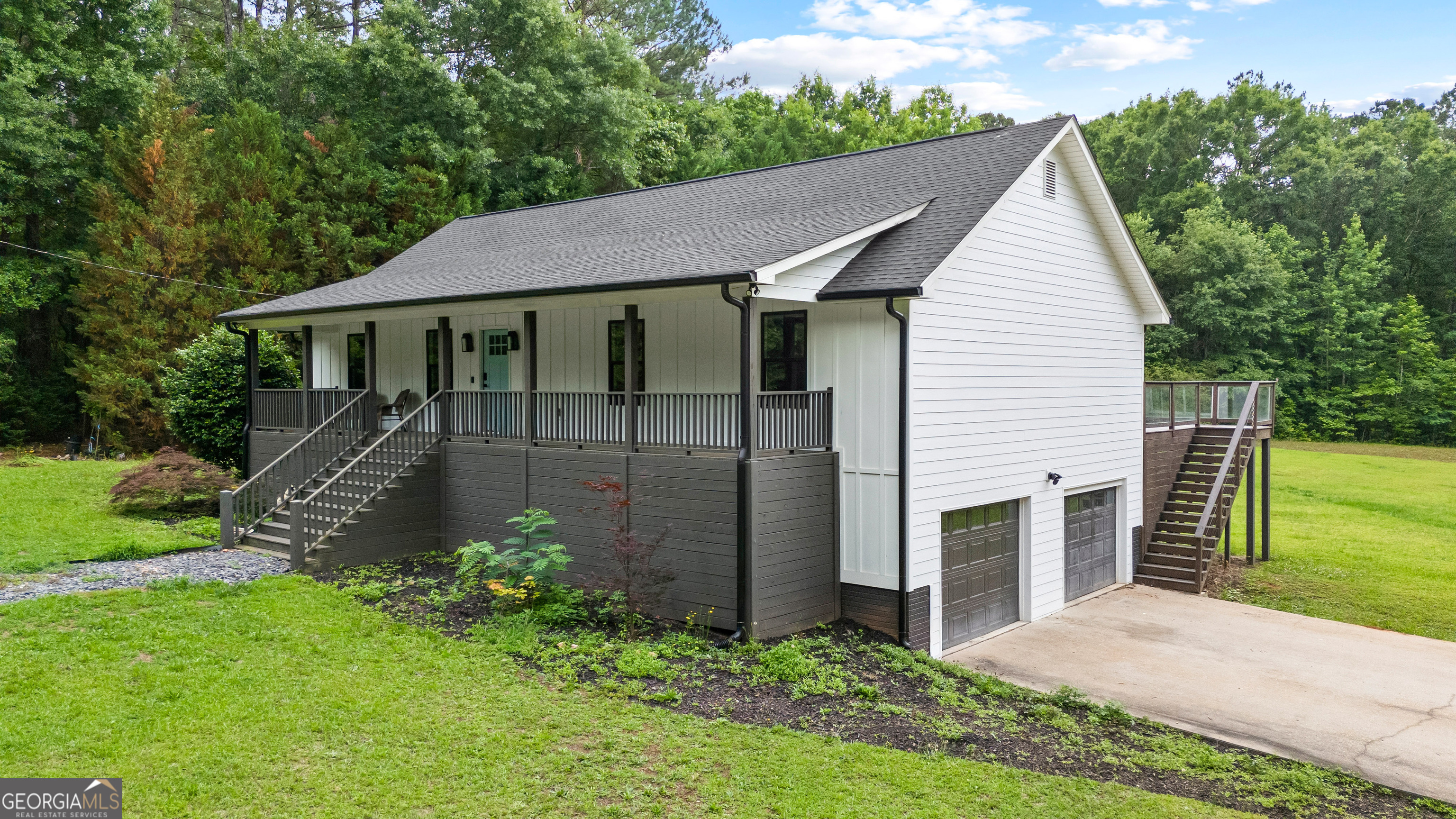 65 Pine DR