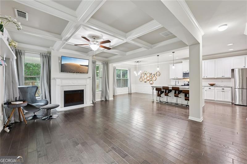 2085 Black Pebble CIR