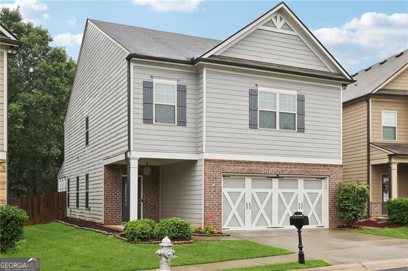 2085 Black Pebble CIR