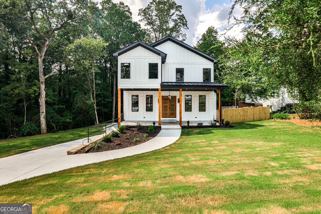 Photo of 1401 Rupert Road, Decatur, GA 30030 (MLS # 10767143)