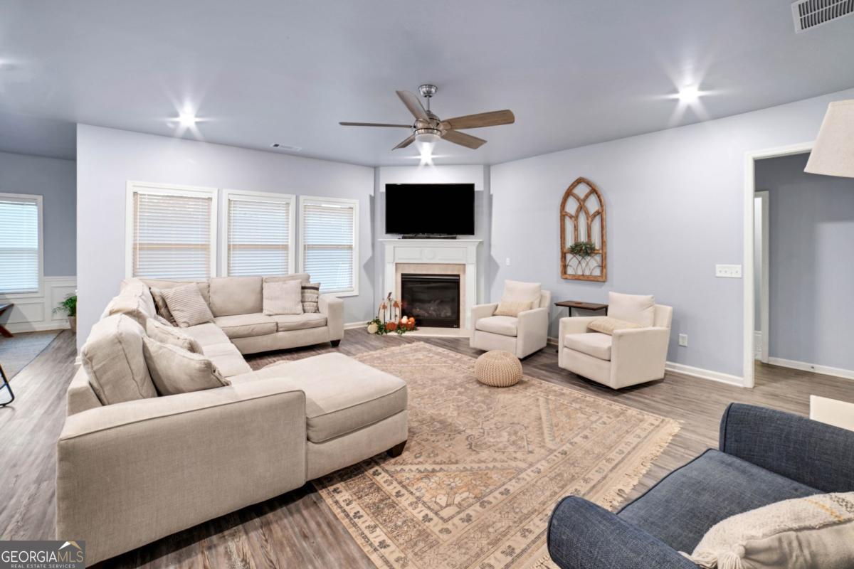 Auburn Station - Residential