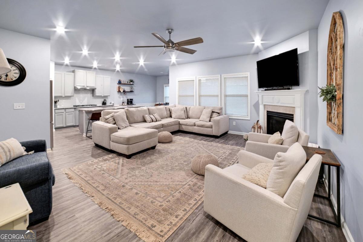 Auburn Station - Residential