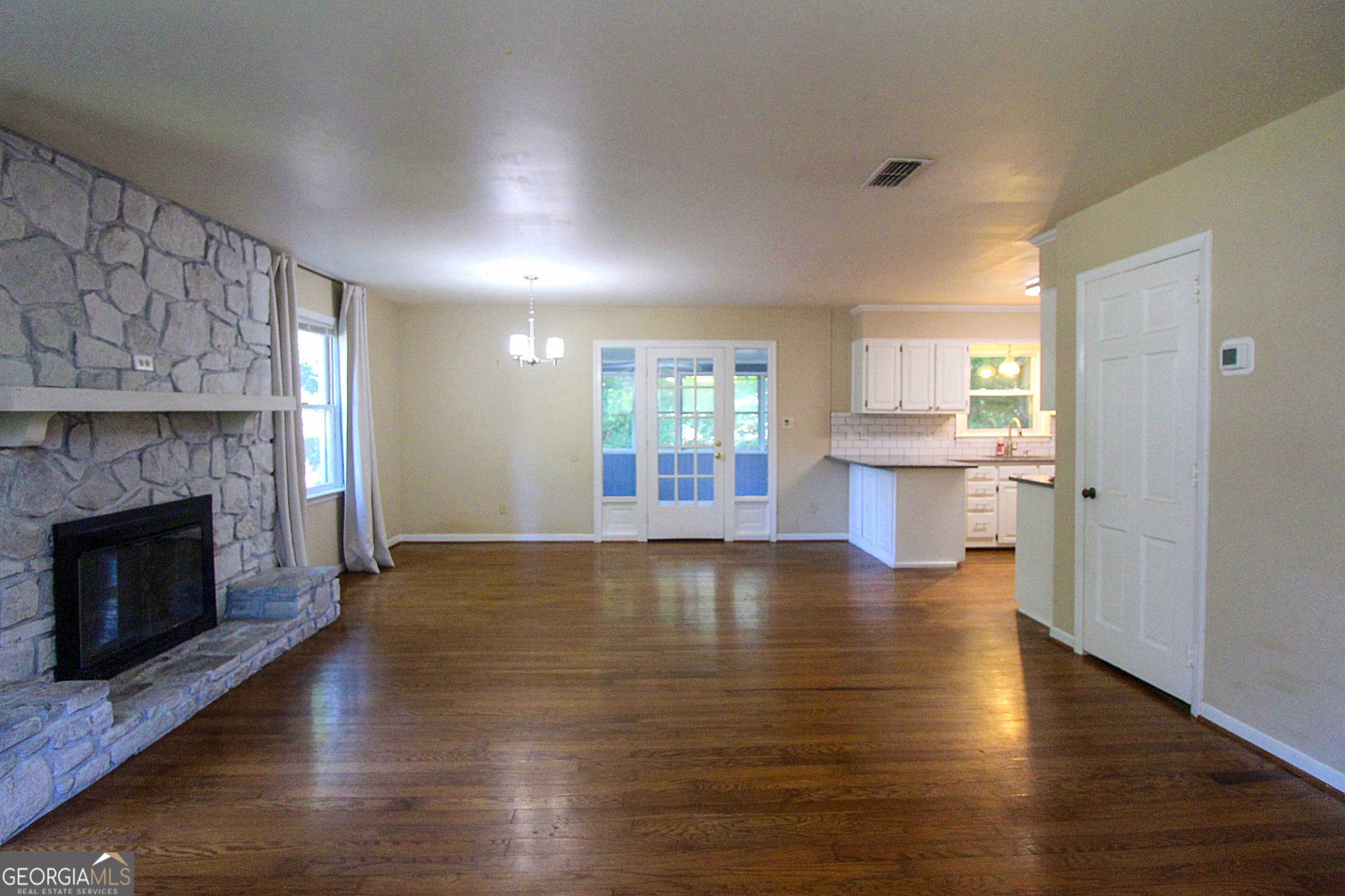 2 Laporte ST SE