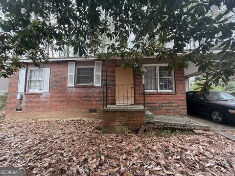 734 Alfred RD NW Atlanta GA 30331