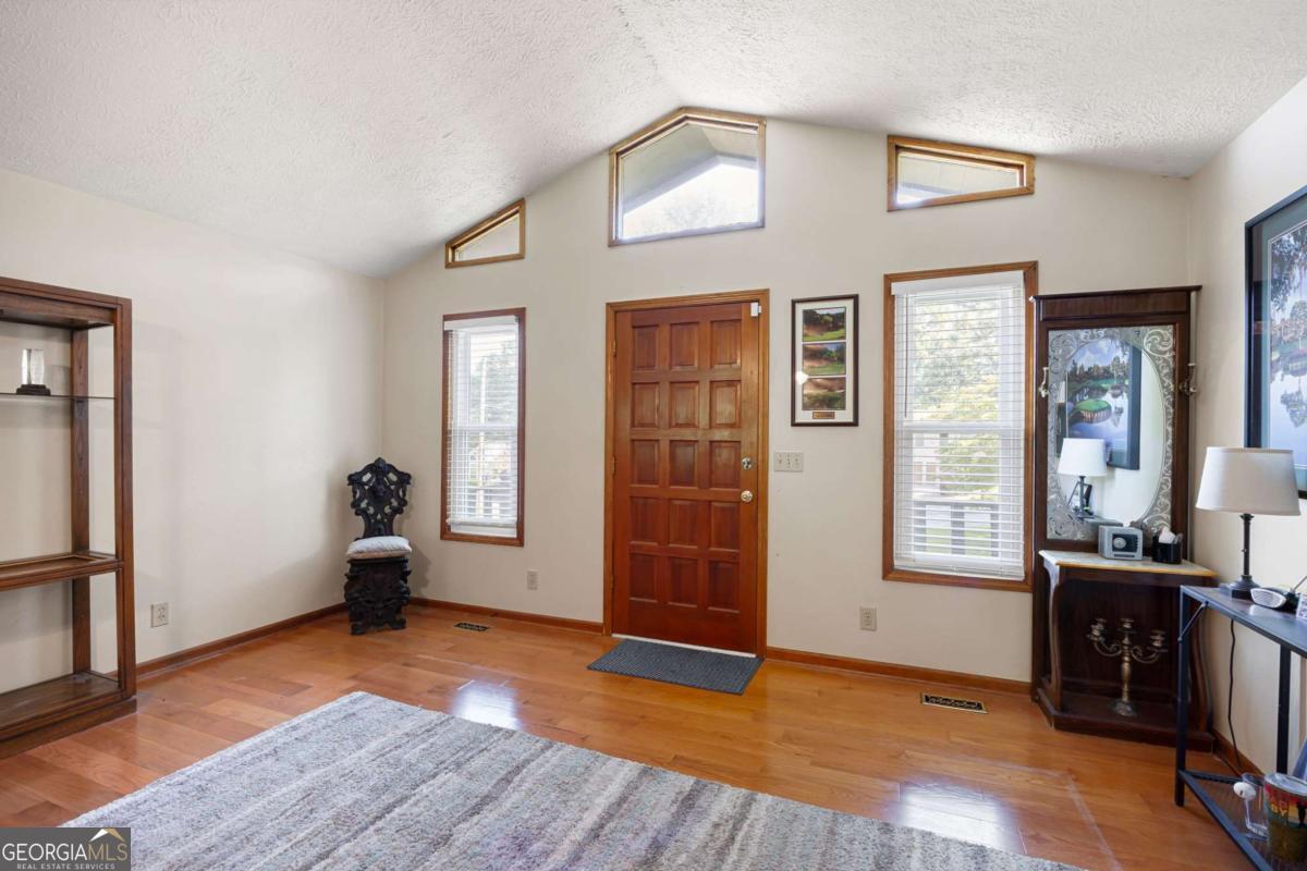 205 Deerchase DR