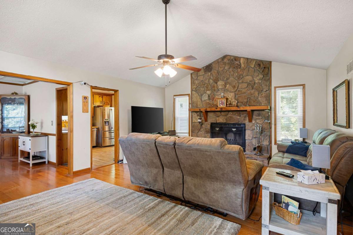 205 Deerchase DR