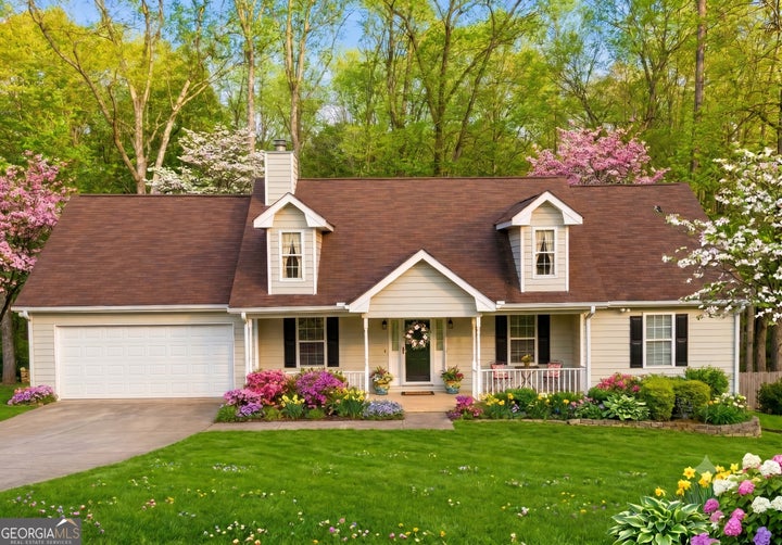 Photo 1 of 21 — 130 Lakefront DR, Covington, GA 30016