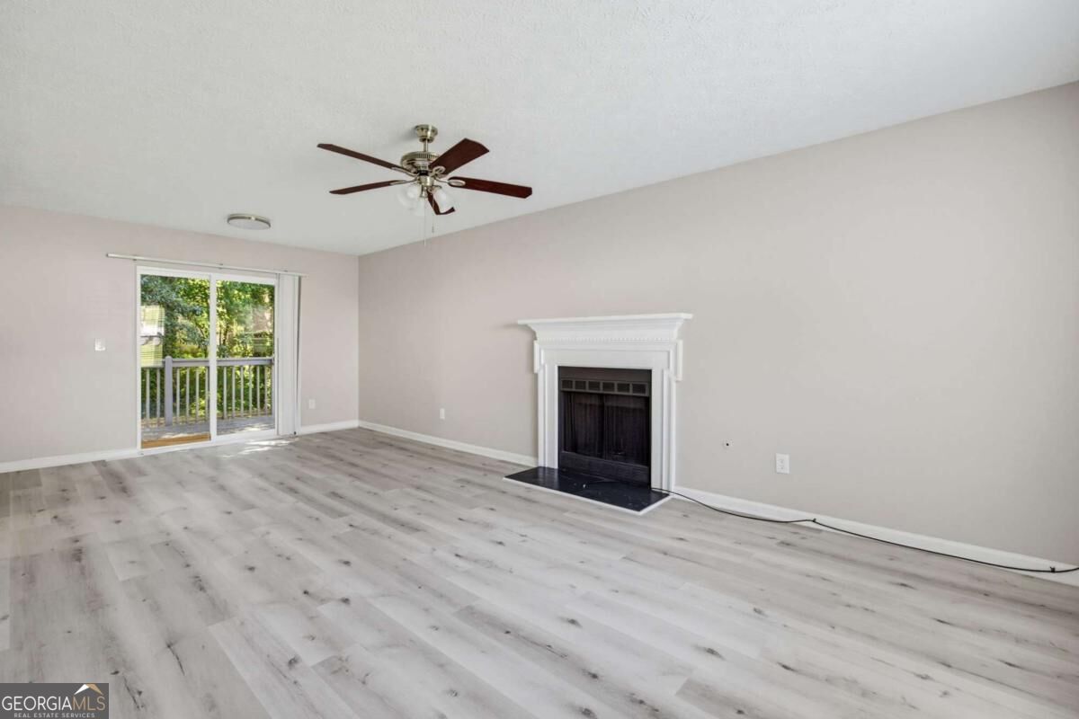 5570 Downs WAY