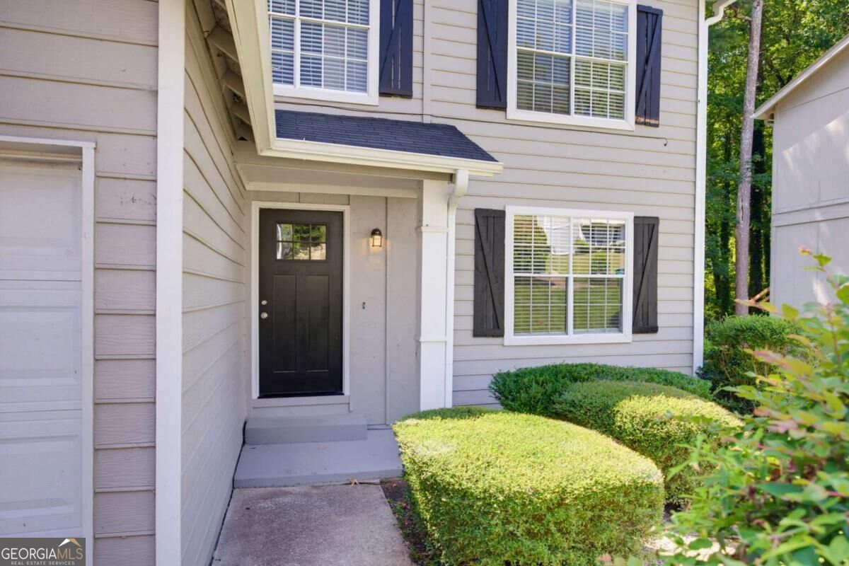 5570 Downs WAY