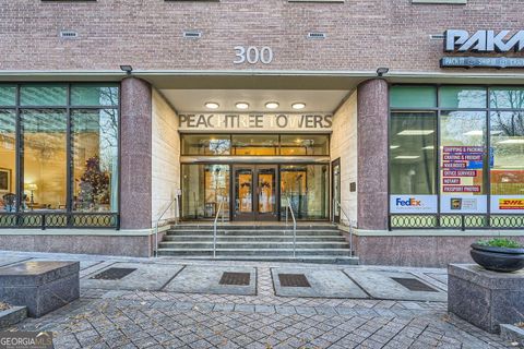 Photo of 300 W Peachtree Street #12A, Atlanta, GA 30308 (MLS # 10565831)