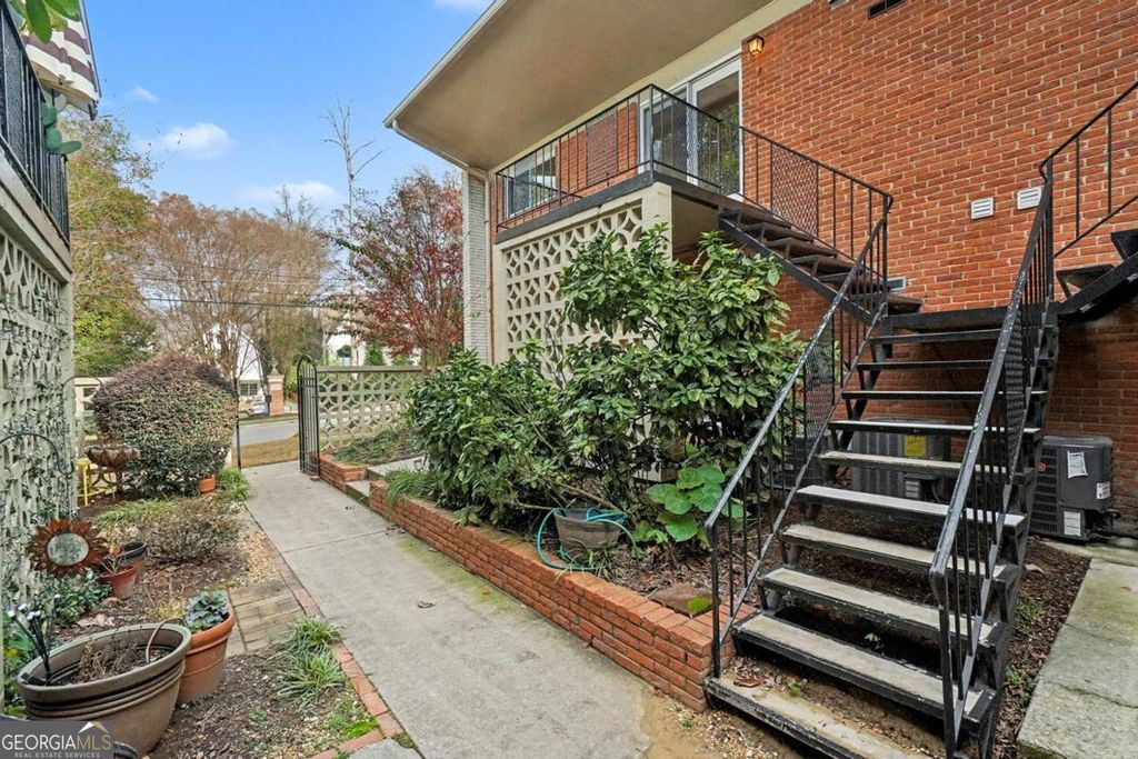 Photo of 1822 N Rock Springs Road NE #4, Atlanta, GA 30324 (MLS # 10656995)