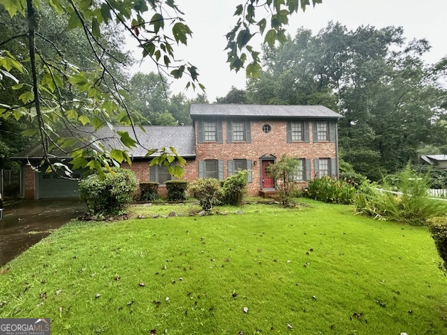 Don't miss out on this custom built, all brick home with 3,759 sqft on cul-de-sac in wonderful southside neighborhood. Primary bedroom on the main, primary bath with double vanity separate shower and garden tub. Family room with doublesided fireplace to kitchen. Large kitchen with Island, Living room and separate dining room, Laundry room, huge great room with beautiful built-ins and skylights. Large office with built-ins, beautiful hardwood floors with inlay details in some rooms, 2 car garage. Nice private backyard with out building. Grab this soon! Won't last long!