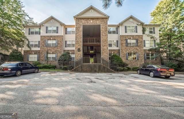 Welcome to your new home! This beautifully renovated 3-bedroom, 2-bath condo is move-in ready and perfect for first-time homebuyers or investors looking for a great rental opportunity. Step inside to find a spacious floor plan with fresh updates throughout, The primary suite offers comfort and privacy, while two additional bedrooms provide plenty of space for family, guests, or a home office. Conveniently located near shopping, dining, and public transportation, this home makes commuting and daily errands a breeze. Renovated & move-in ready Don't miss this opportunity-schedule your showing today!