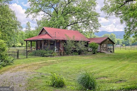 A home in Hayesville