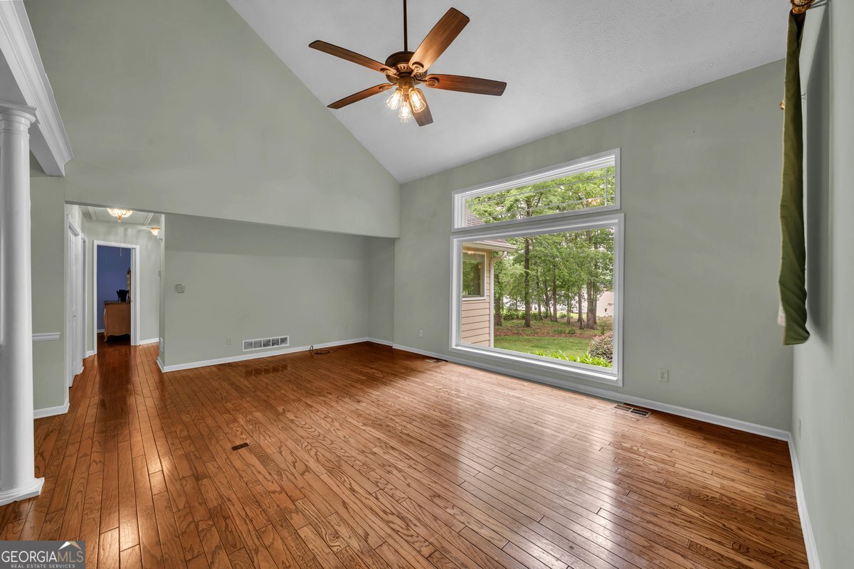 65 Pointe View Ct