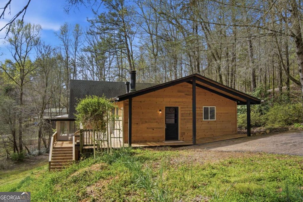 Photo of 640 Edwards Parkway, Cleveland, GA 30528 (MLS # 10726945)