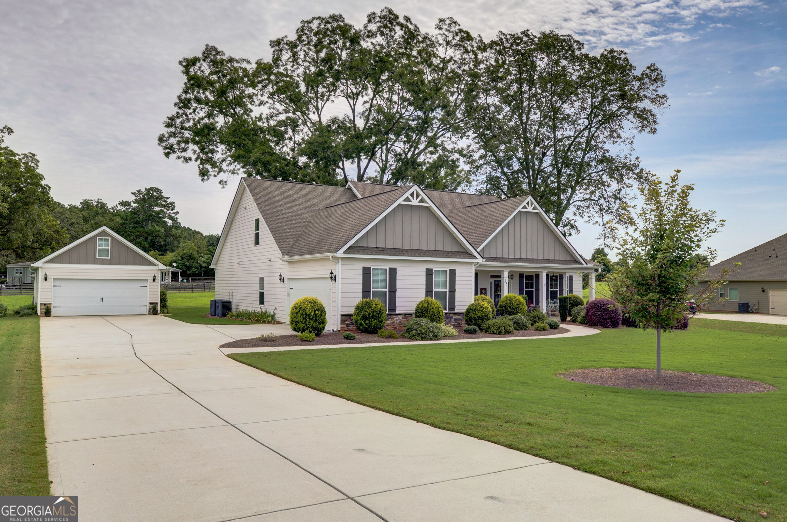 38 Chapman Farm RD