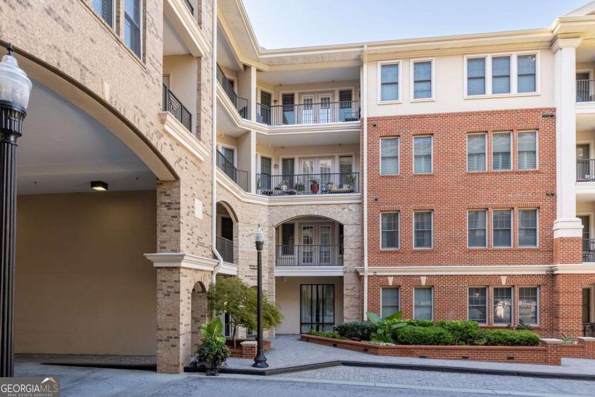 3621 VININGS SLOPE SE 2516