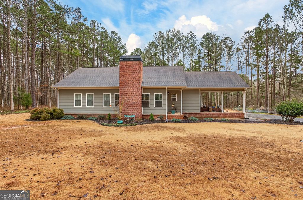 Photo of 1553 S Walkers Mill Road, Griffin, GA 30224 (MLS # 10705375)