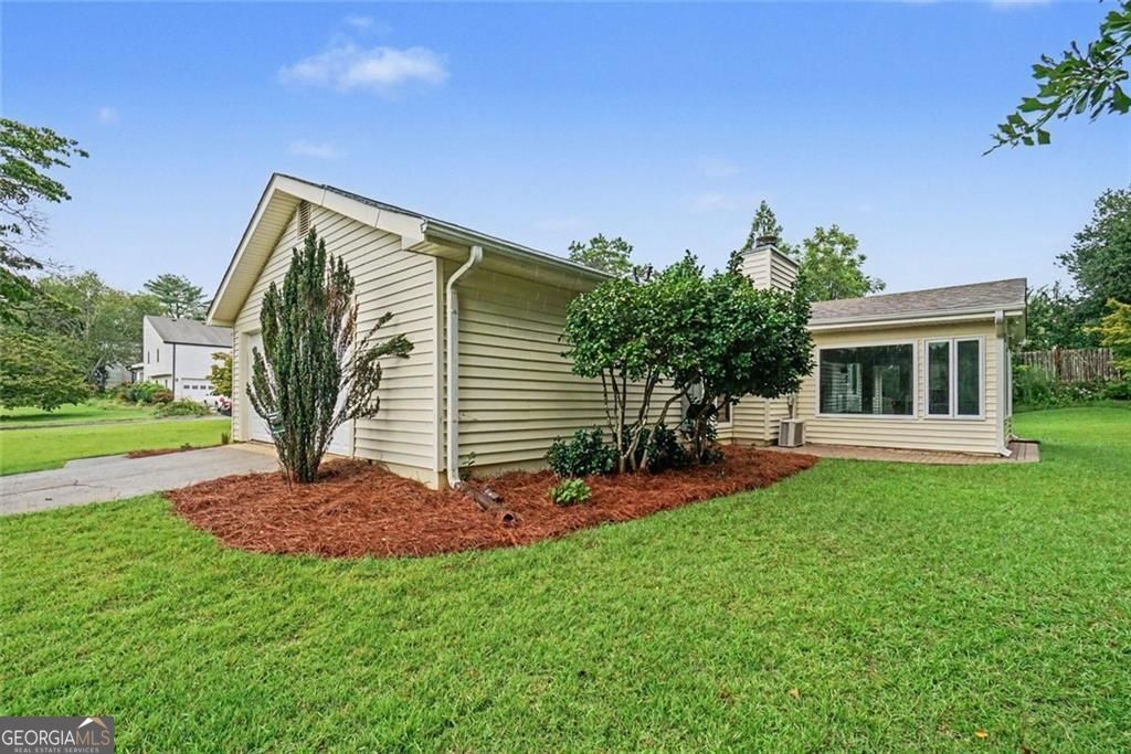 Photo of 1660 Wingard Drive, Marietta, GA 30062 (MLS # 10822566)