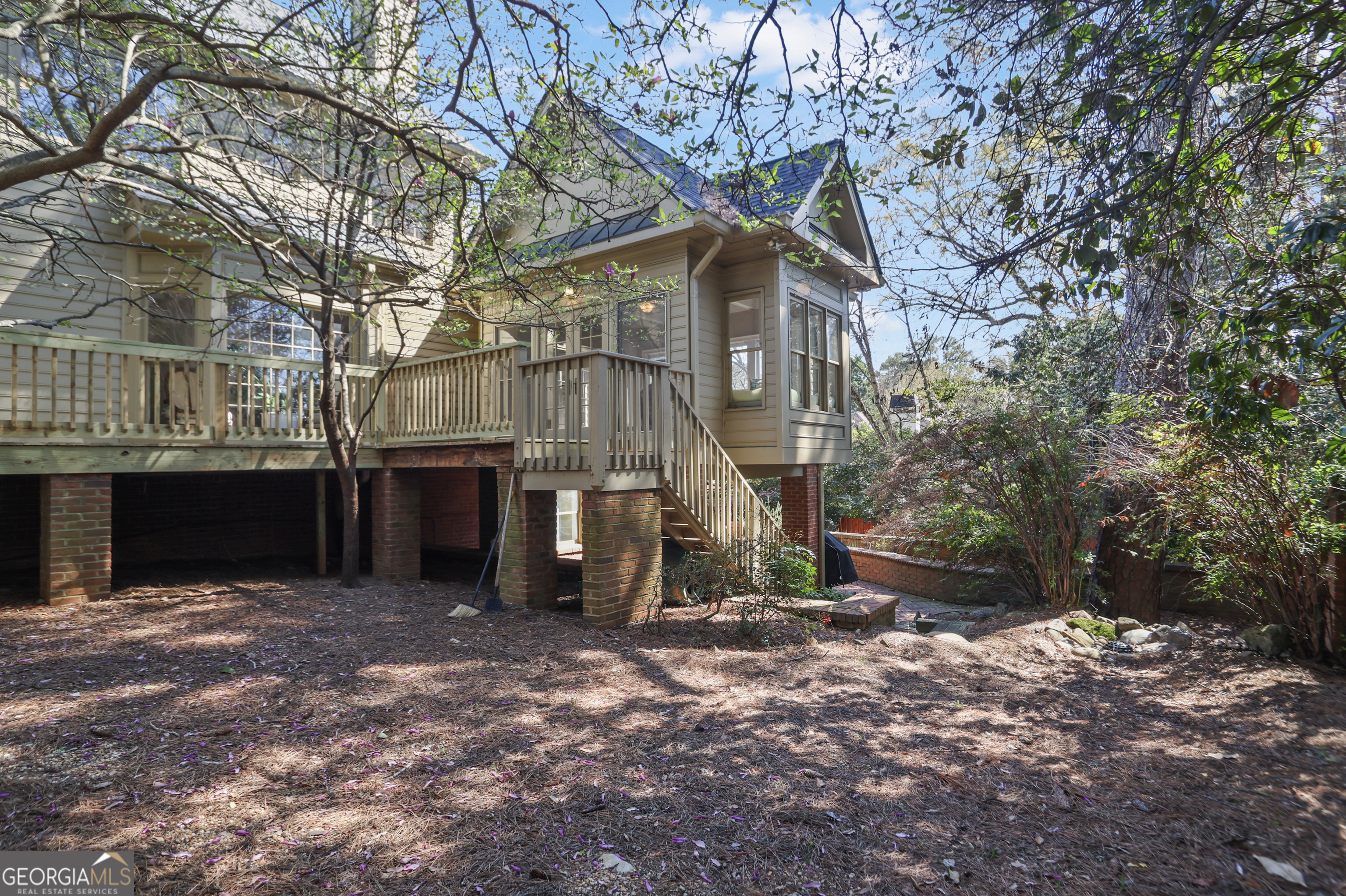 1097 Sheridan PARK NE