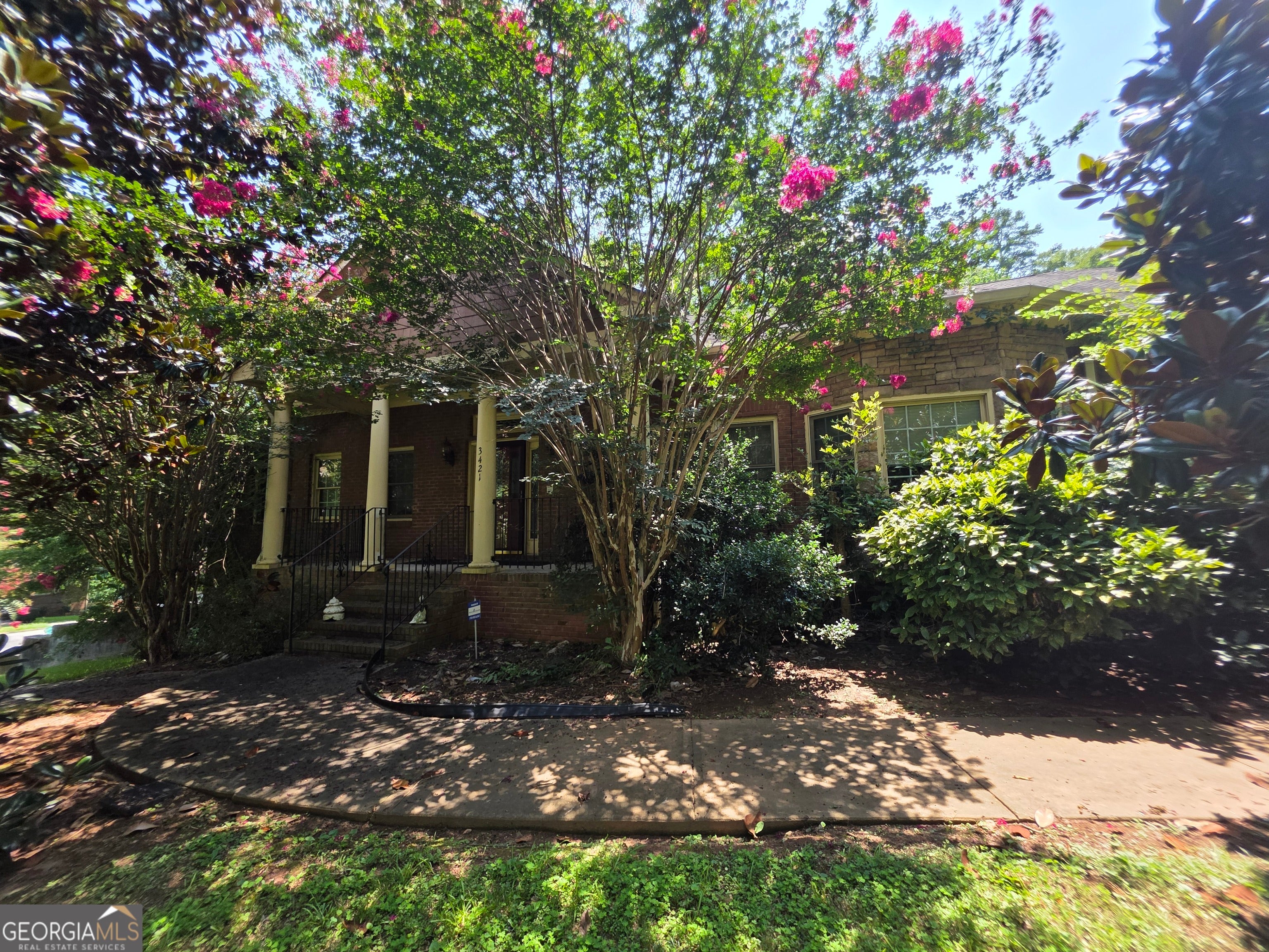 3421 Rainbow DR