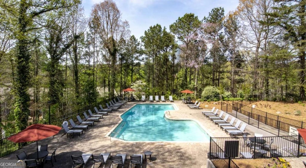 Photo of 100 Pinhurst Drive #1131L, Atlanta, GA 30339 (MLS # 10814164)