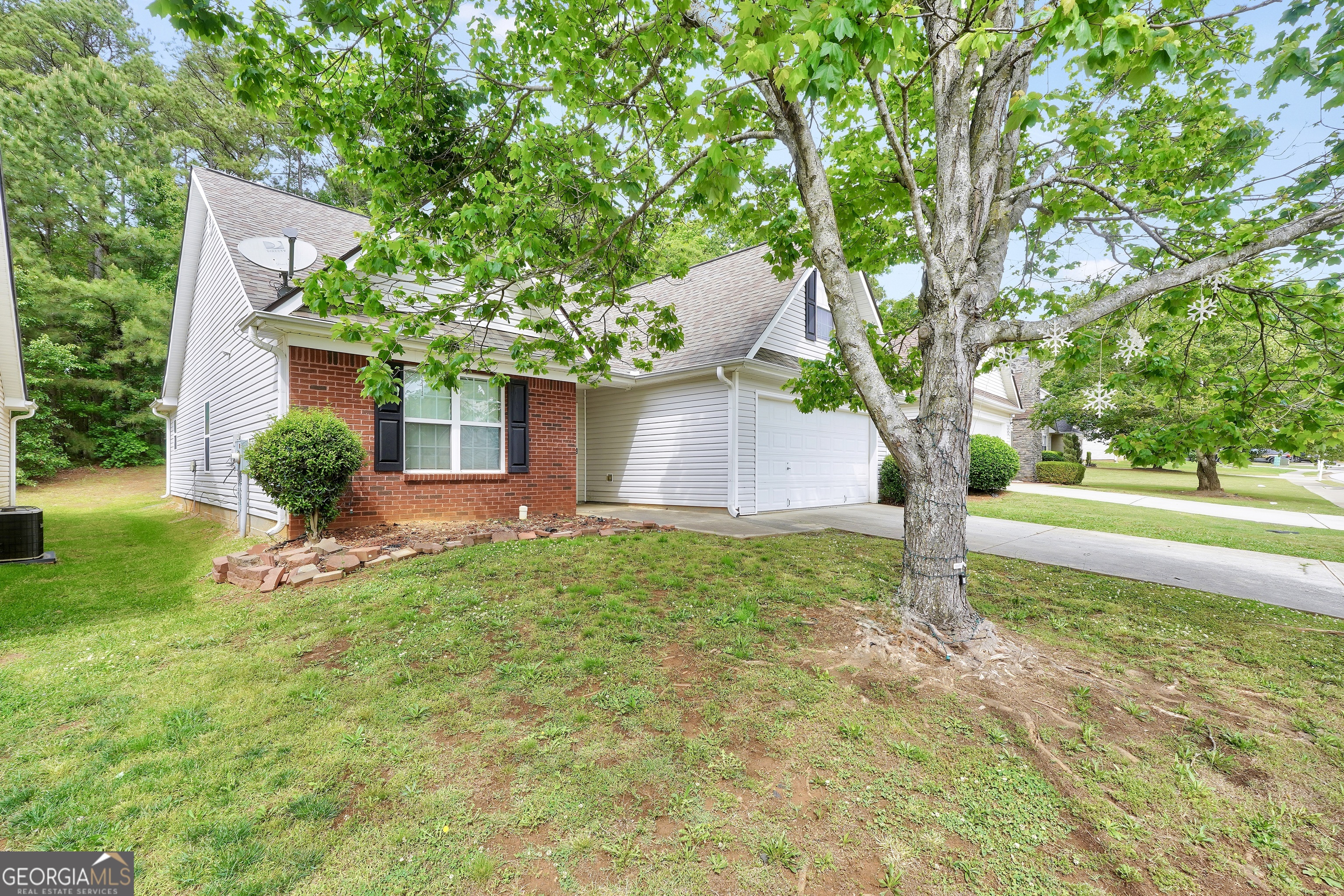 225 Lassiter DR