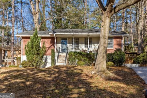 Photo of 1004 Willivee Drive, Decatur, GA 30033 (MLS # 10677367)