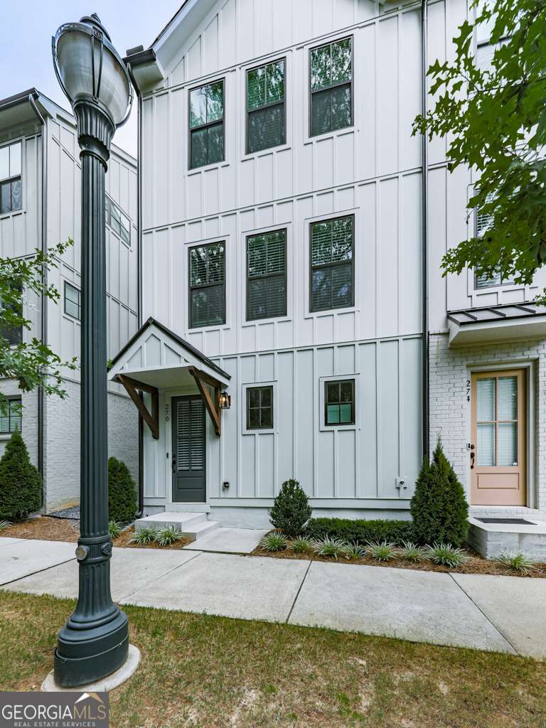 270 Dilbeck PL NE