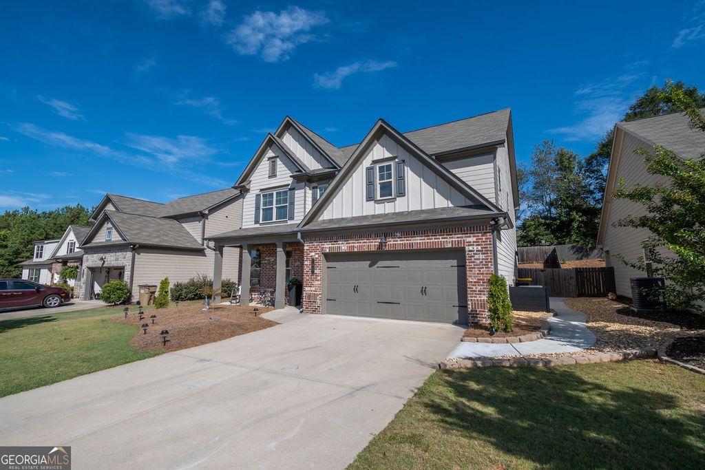 Photo of 52 Frost Cove, Hoschton, GA 30548 (MLS # 10683035)