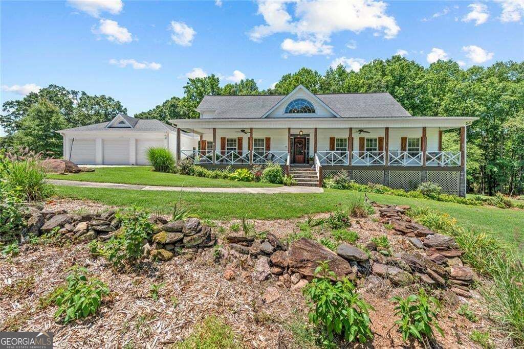 Photo of 195 Sims Farm Way, Maysville, GA 30558 (MLS # 10850221)