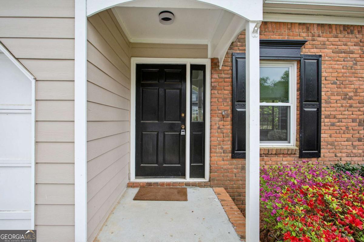 Cobb Place Manor - Residential