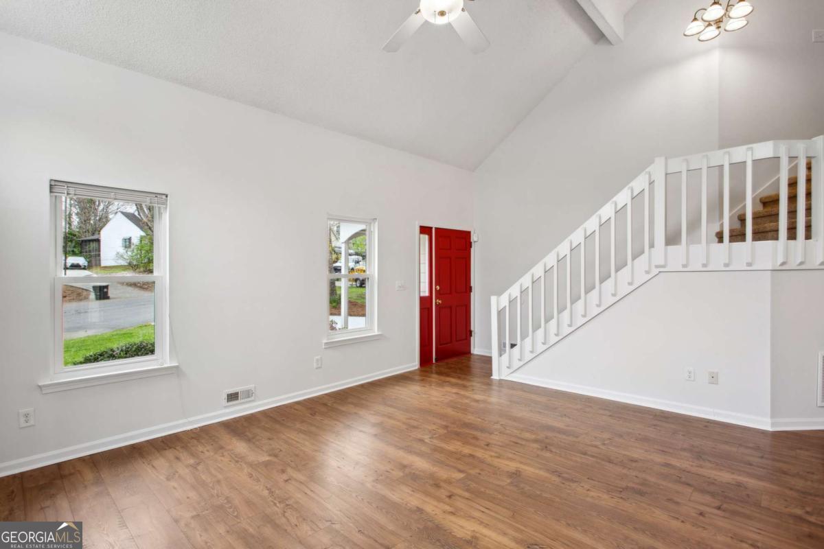 Cobb Place Manor - Residential