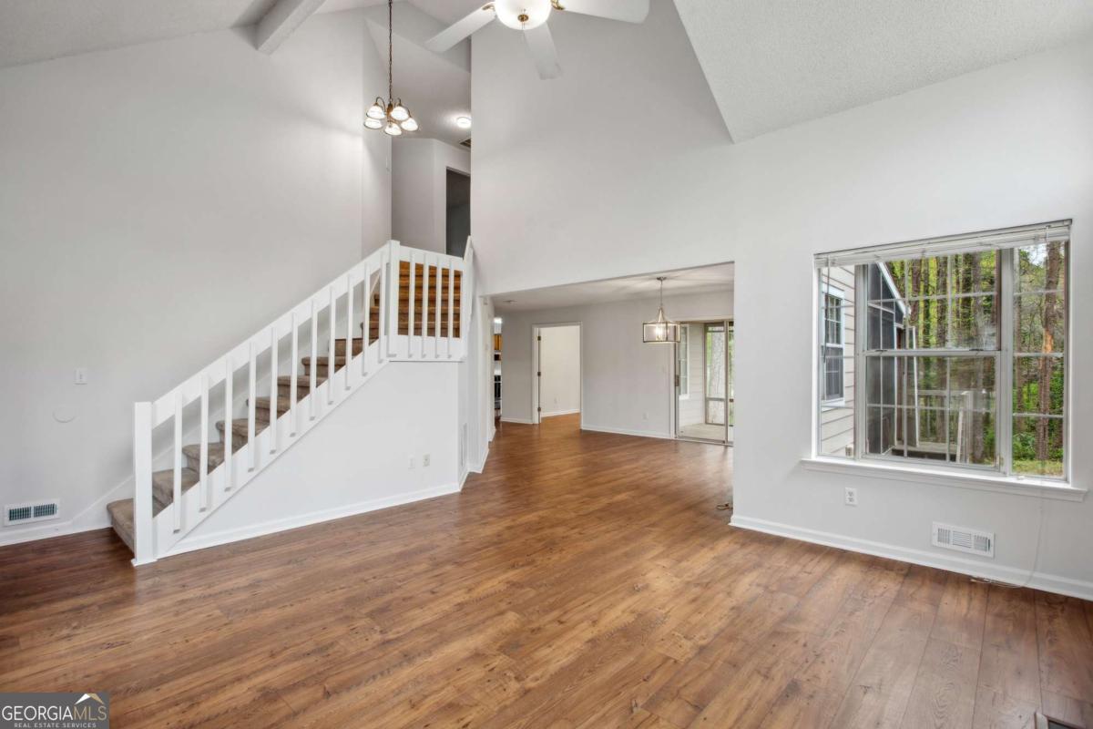 Cobb Place Manor - Residential