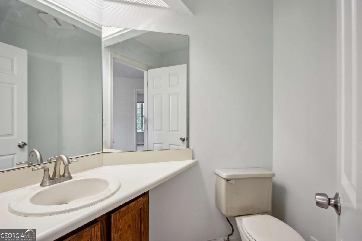 Cobb Place Manor - Residential