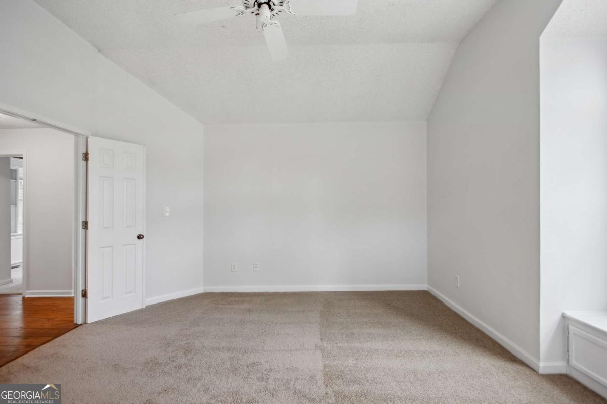 Cobb Place Manor - Residential