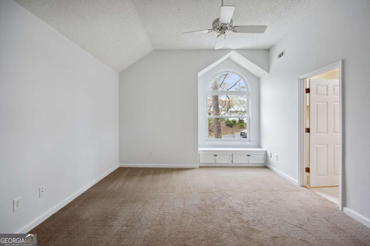 Cobb Place Manor - Residential